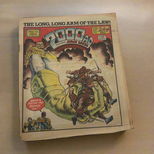 2000AD #455 prog comic - Nice FN+ clean - 01 February 1986 Judge Dredd Cover