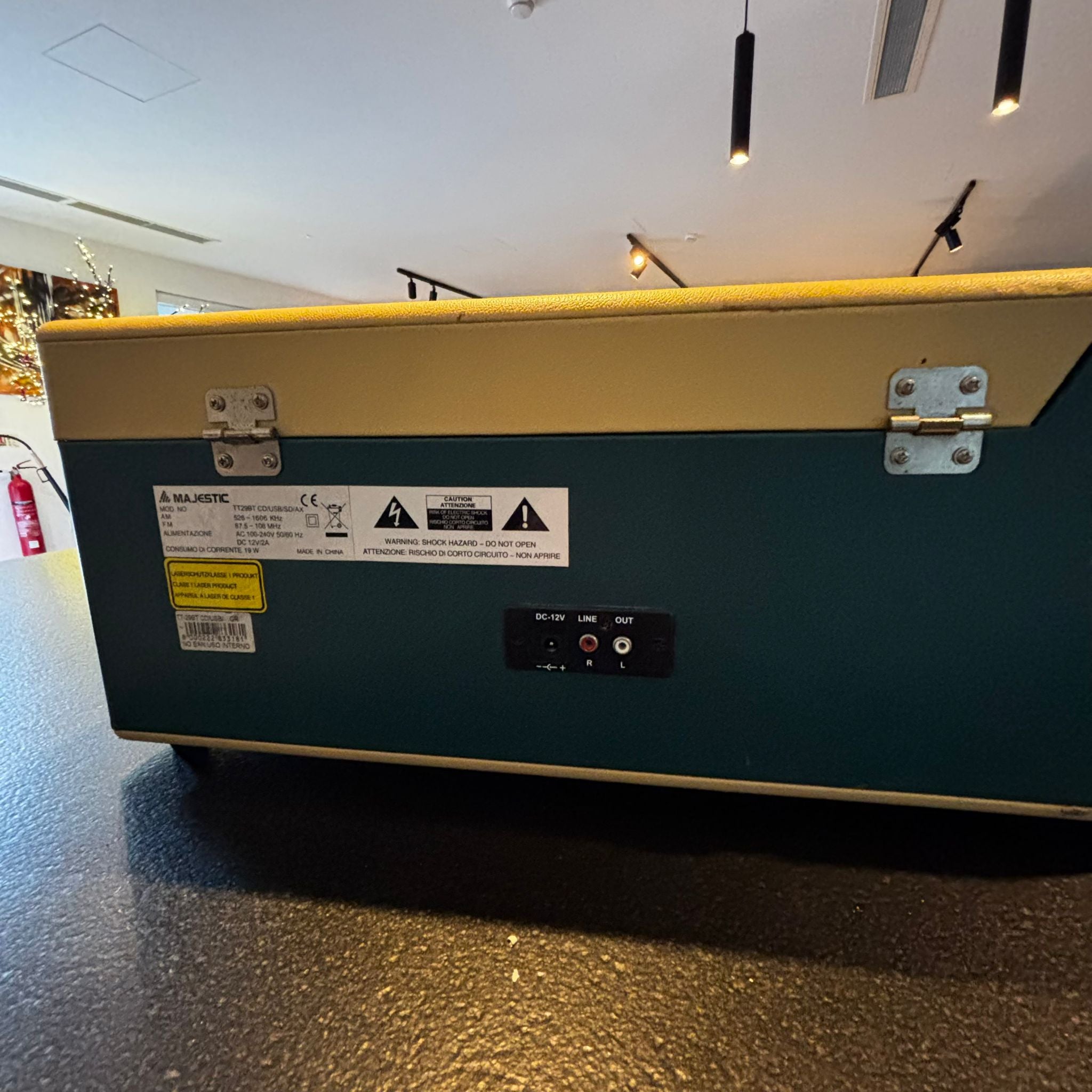 Majestic Retro Radio/Vinyl Player – Beautiful Vintage-Style Piece!