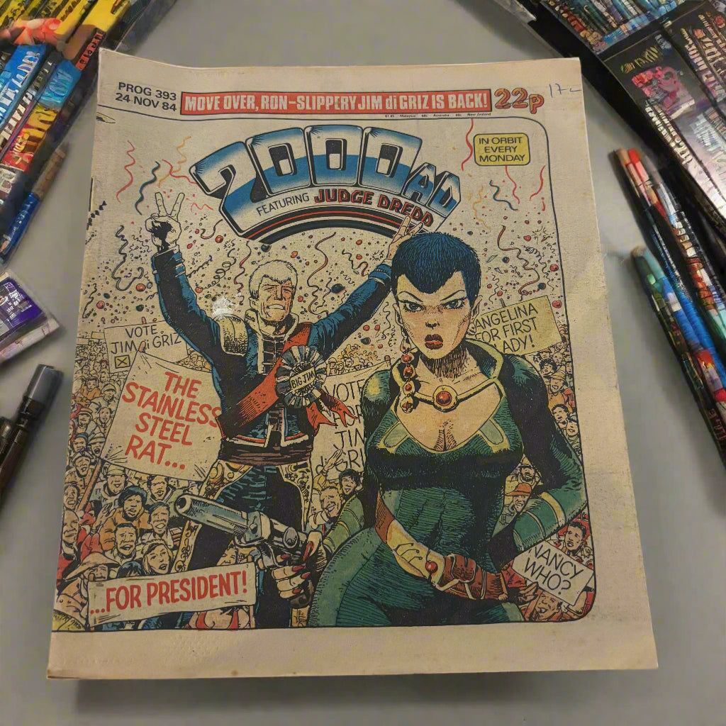 2000 AD - Prog 393 (Nov 1984) featuring JUDGE DREDD