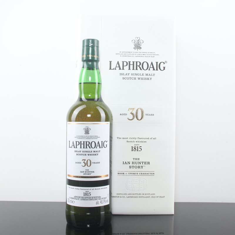 Laphroaig The Ian Hunter Story Book 1 30 Year Old