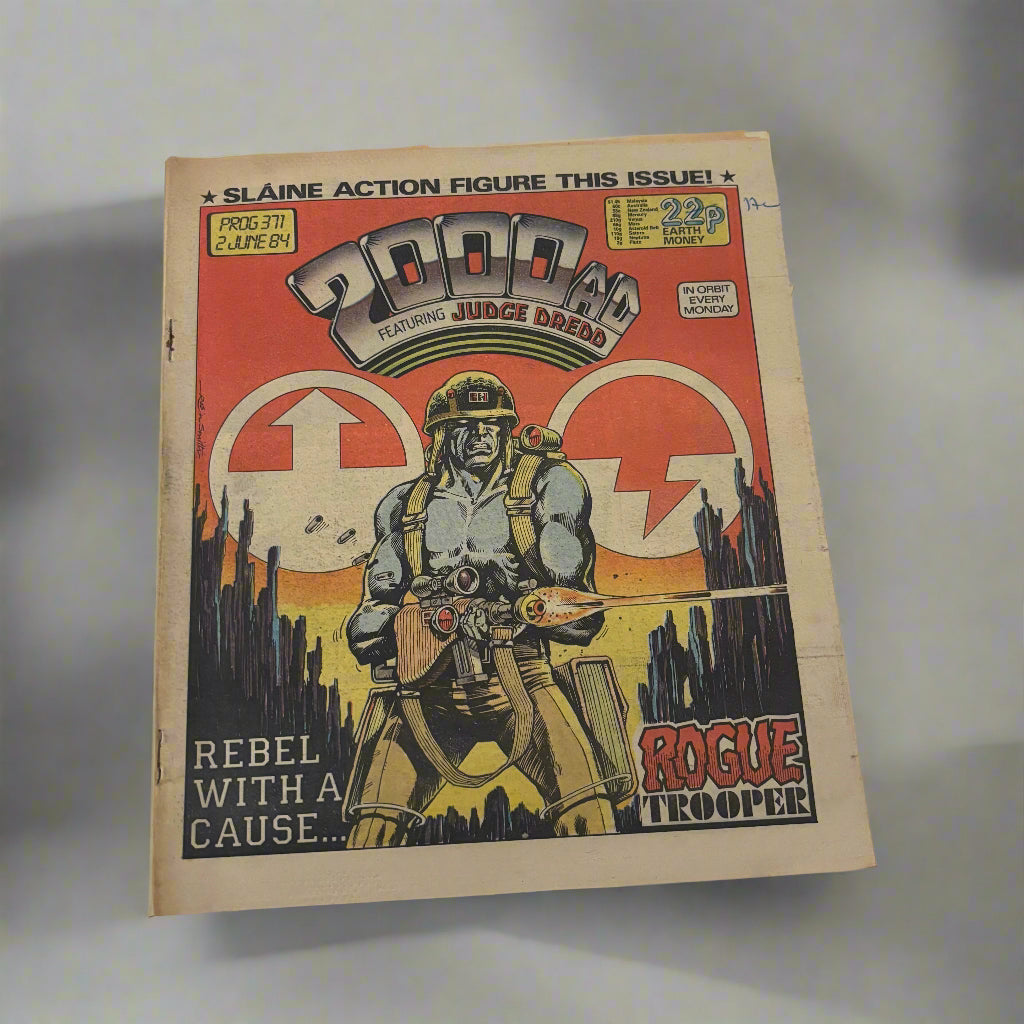 2000 AD Prog #371 UK Comic book Magazine Size Judge Dredd 5 CT13