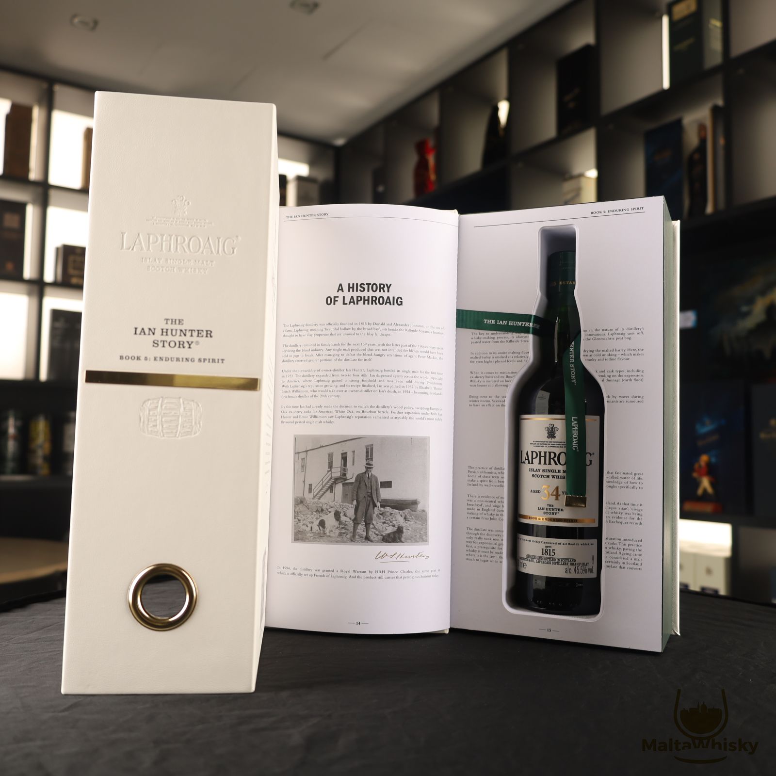 Laphroaig The Ian Hunter Story Book 5 34 Year Old