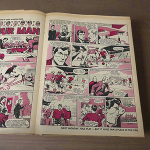 1970 SCORE 'N' ROAR UK British Football Soccer Magazine 1st Edition from England