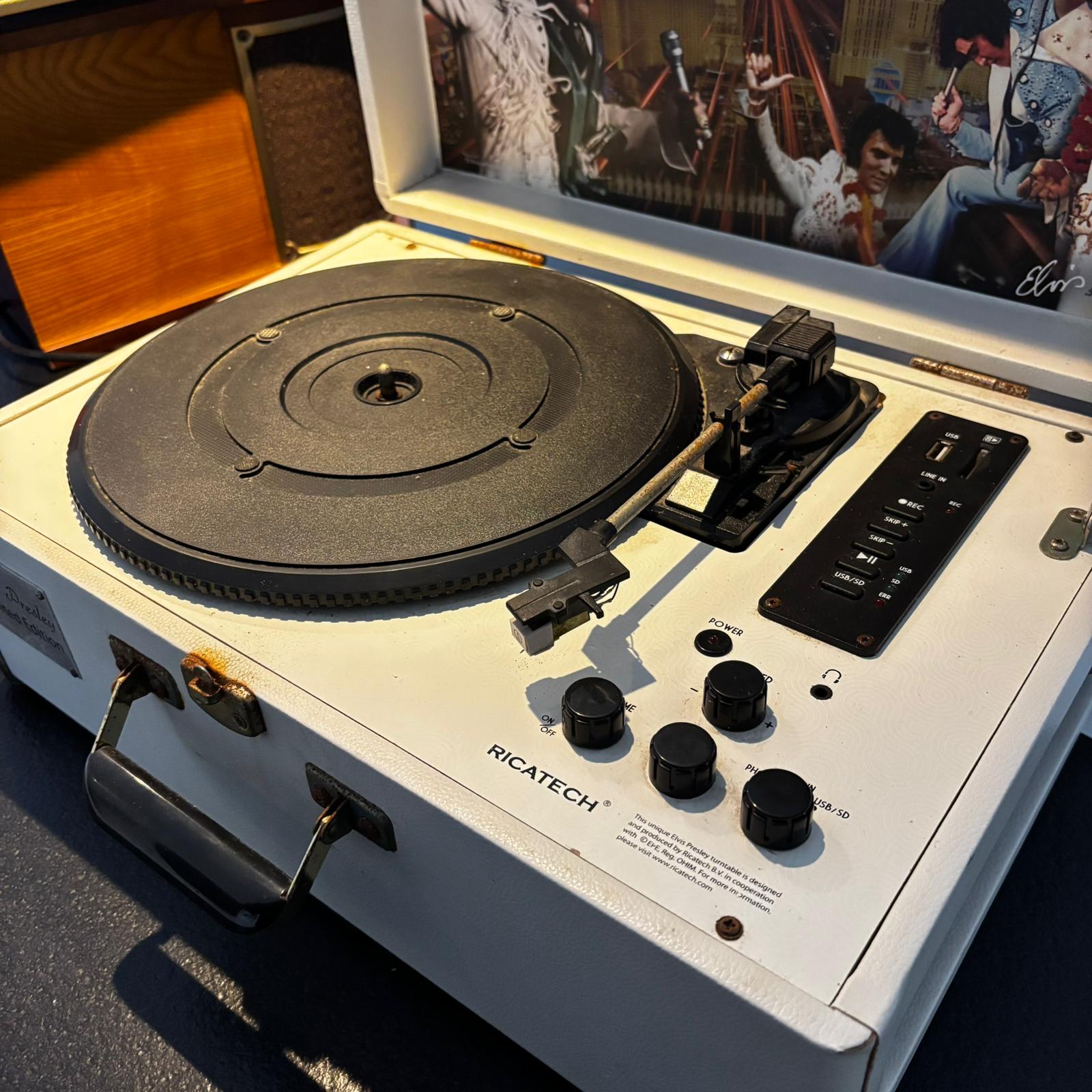 Vintage Limited Edition Elvis Presley LP Box Player