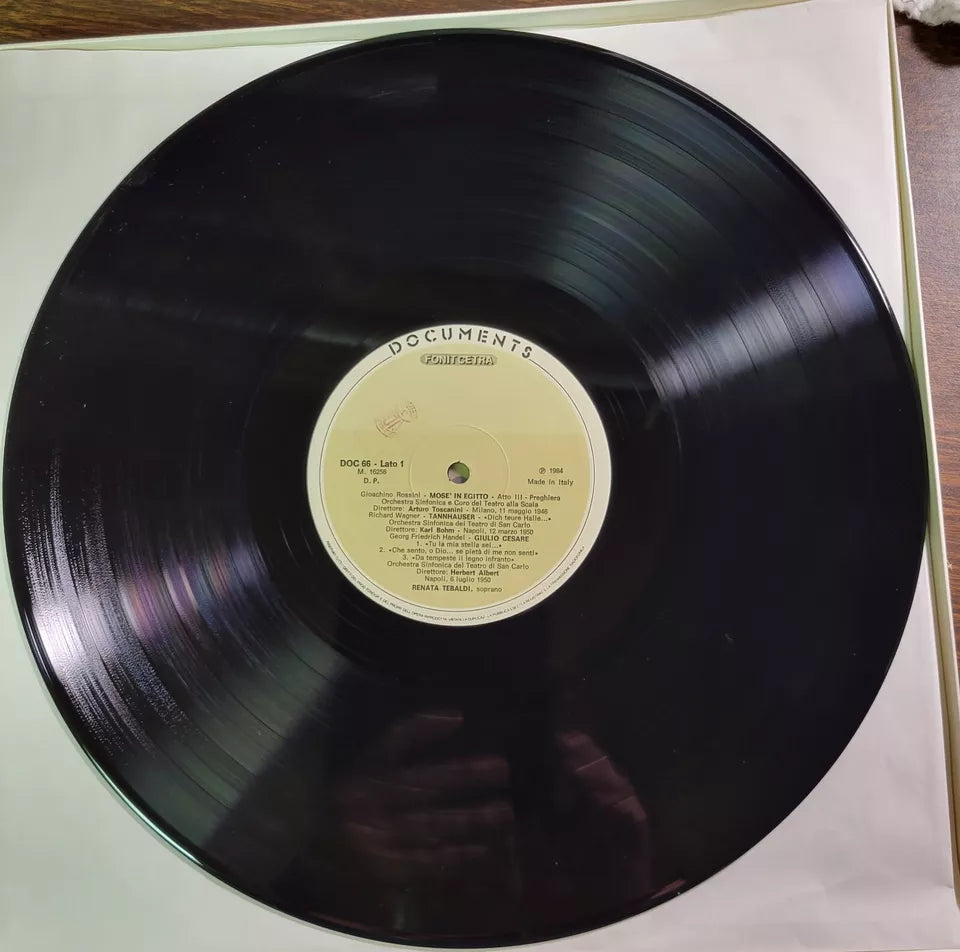 3 LP box set Renata Tebaldi "Omaggia A Renata Tebaldi" strong VG+ / VG+ Italian - Vinyl