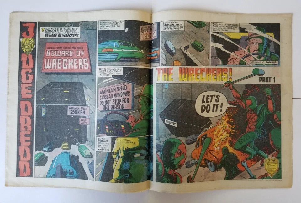 2000AD w/ Judge Dredd prog #374 VG/FN (June 23 1984, IPC) ad for 1st Halo Jones